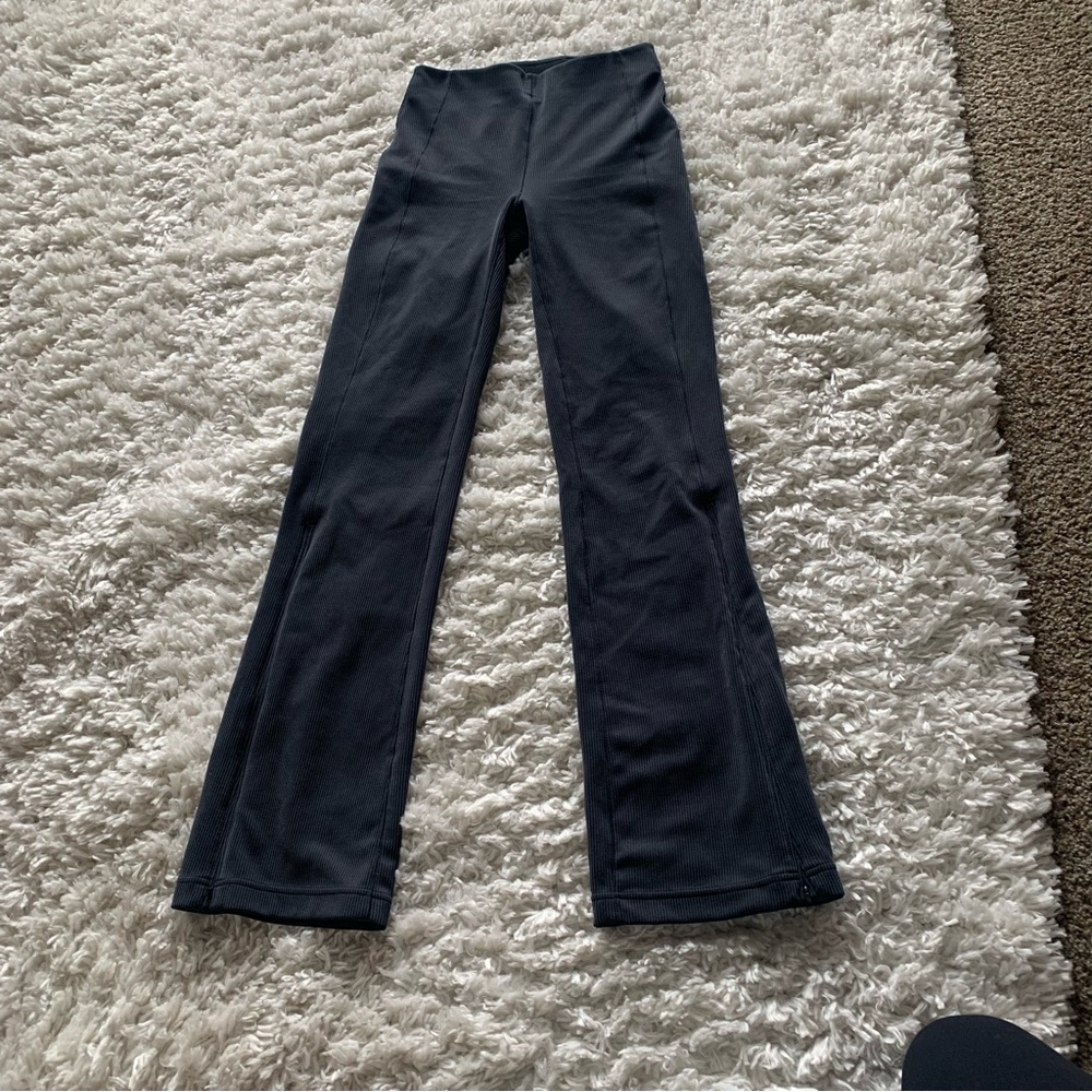 Lululemon Brushed Softstrene Ribbed Zip Flared Pant 32.5”